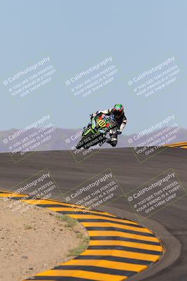 media/Oct-09-2022-SoCal Trackdays (Sun) [[95640aeeb6]]/Turns 9 and 10 (1050am)/